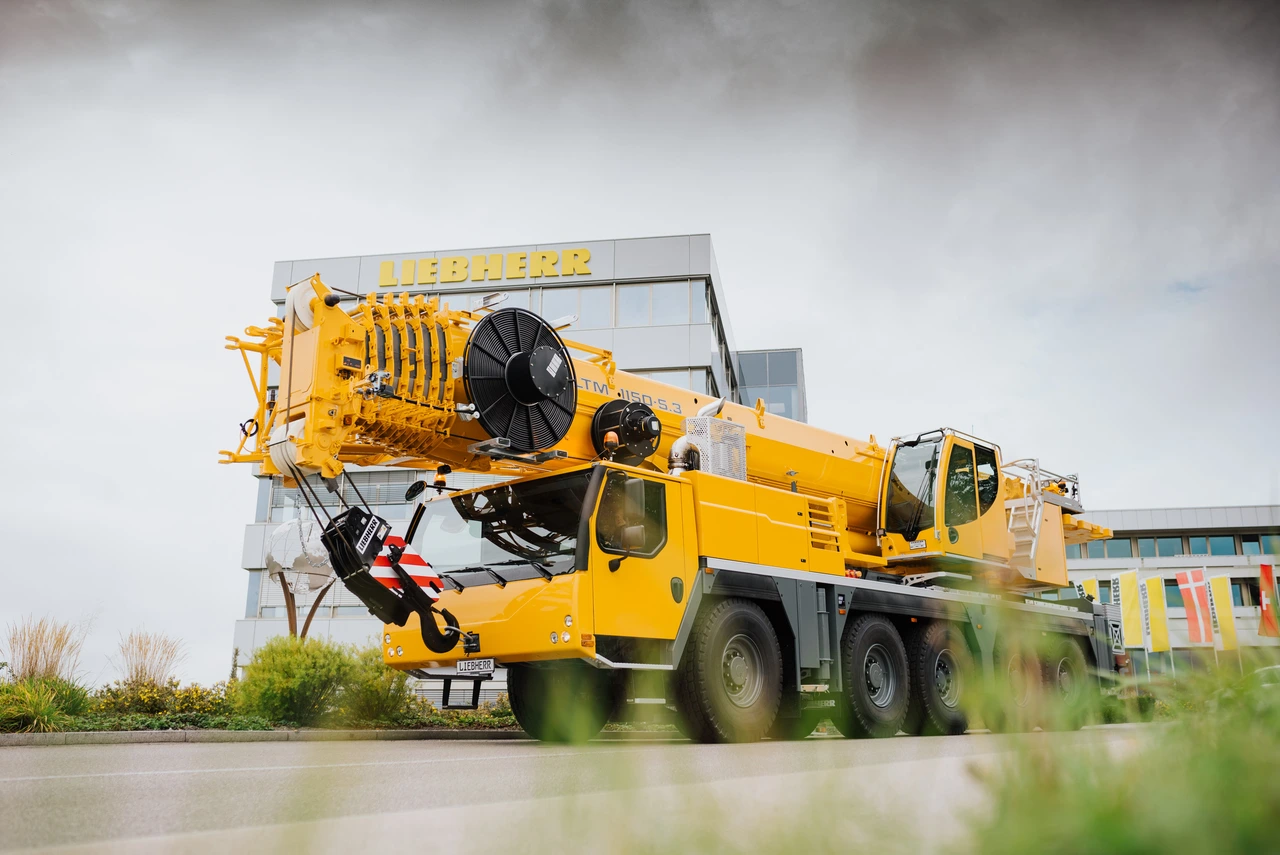 LTM 1160NX (LTM 1150-5.3) モバイルクレーン - Liebherr